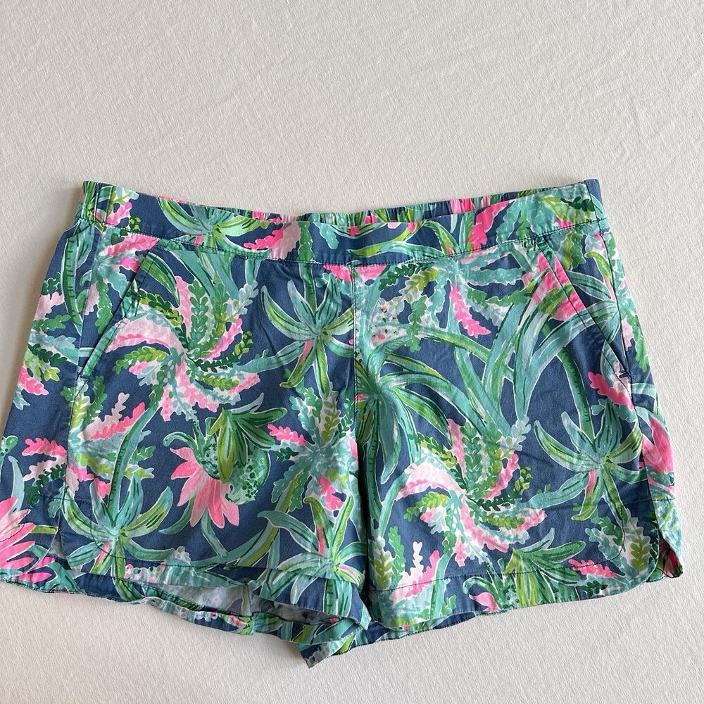 Lilly Pulitzer Ocean View Short – Macaw Blues Sweet Escape Size Medium - Picture 2 of 6